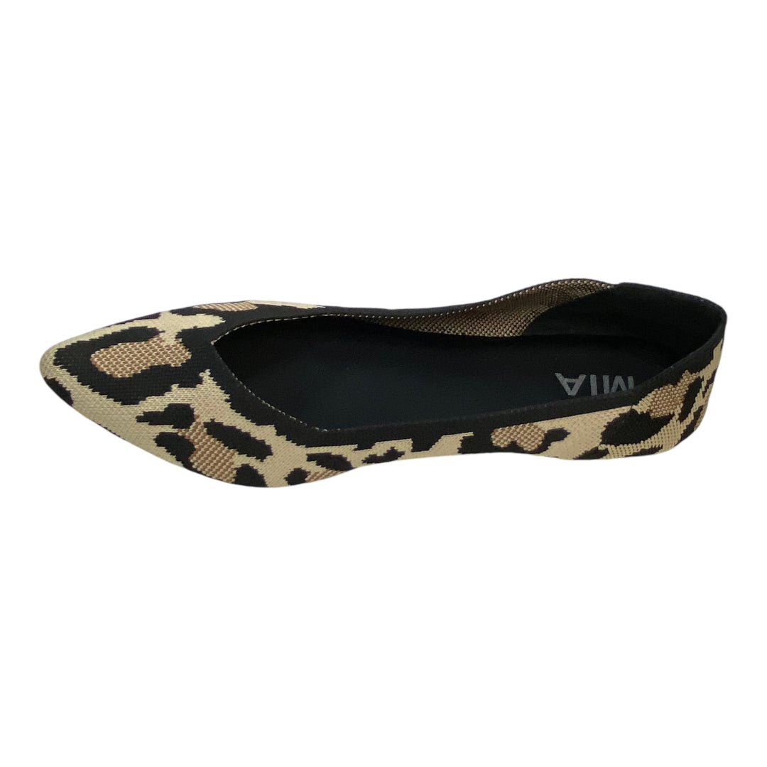 Shoes Flats By Mia In Animal Print, Size: 10