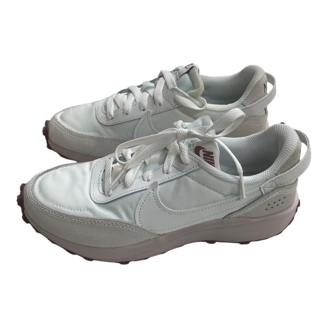 Shoes Athletic By Nike In White, Size: 6