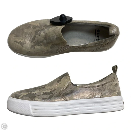 Shoes Sneakers By Earth In Multi-colored, Size: 7.5