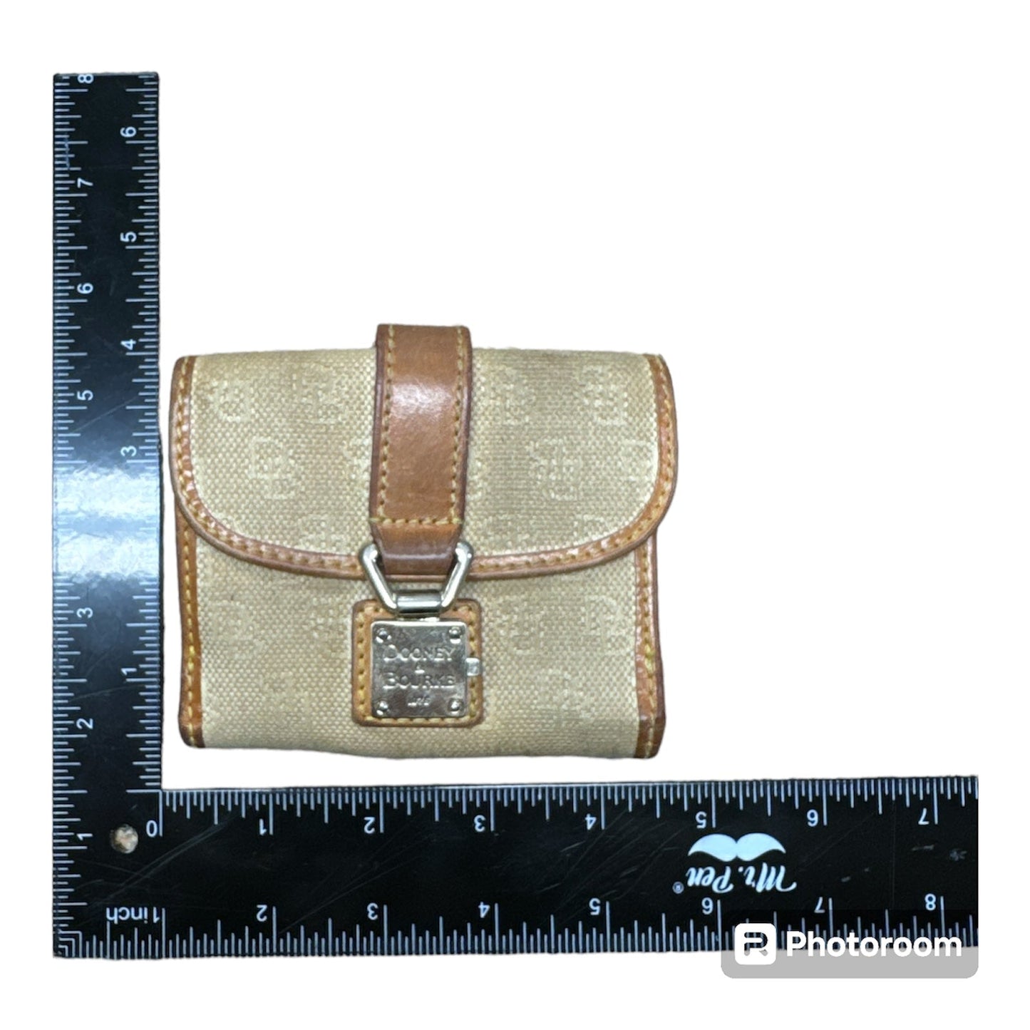Wallet Designer By Dooney And Bourke  Size: Small
