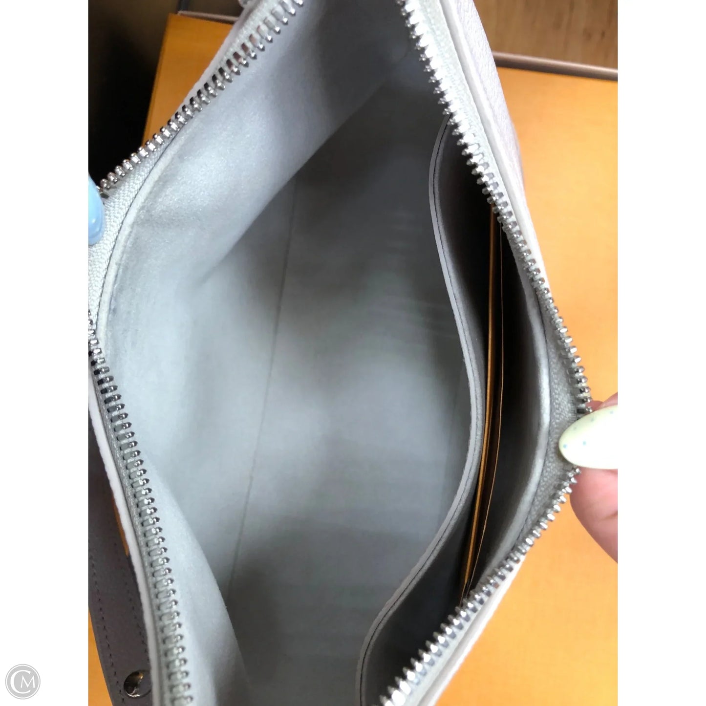 Handbag Luxury Designer By Louis Vuitton, Size: Small