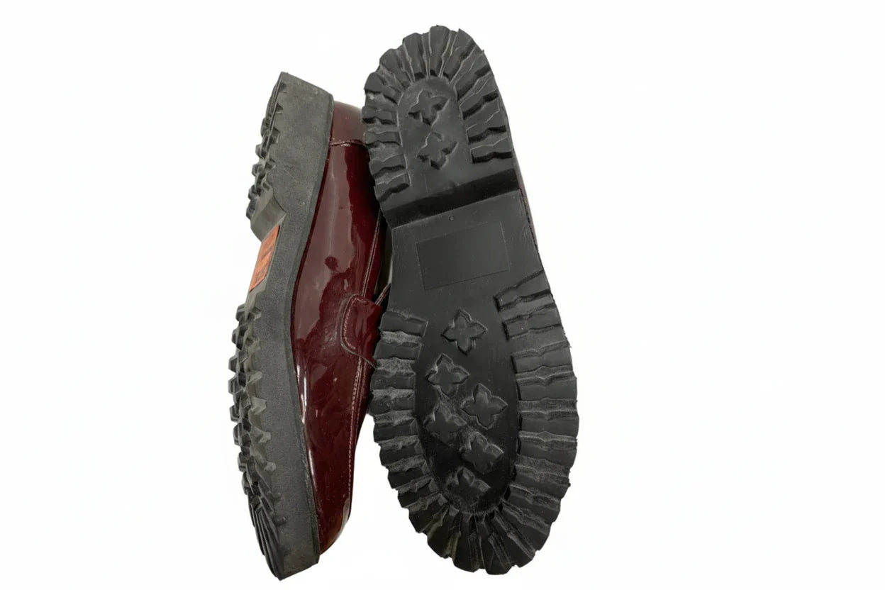 Shoes Flats By Jones New York In Maroon, Size: 9.5
