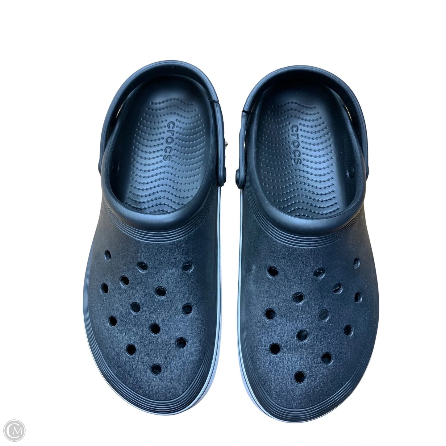 Shoes Flats By Crocs In Black, Size: 11