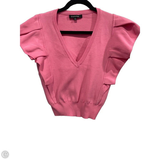 Top Short Sleeve By Strut & Bolt In Pink, Size: S