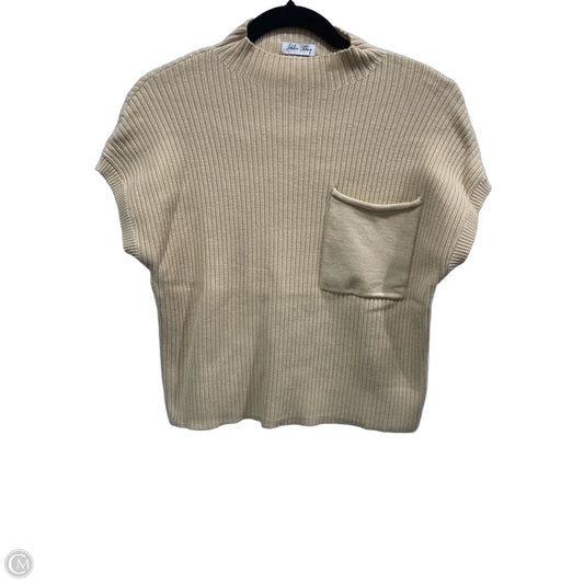 Top Short Sleeve By Clothes Mentor In Cream, Size: S