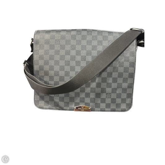 Handbag Designer By Louis Vuitton, Size: Large