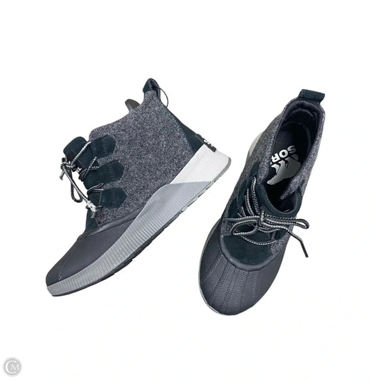 Boots Designer By Sorel In Green, Size: 6