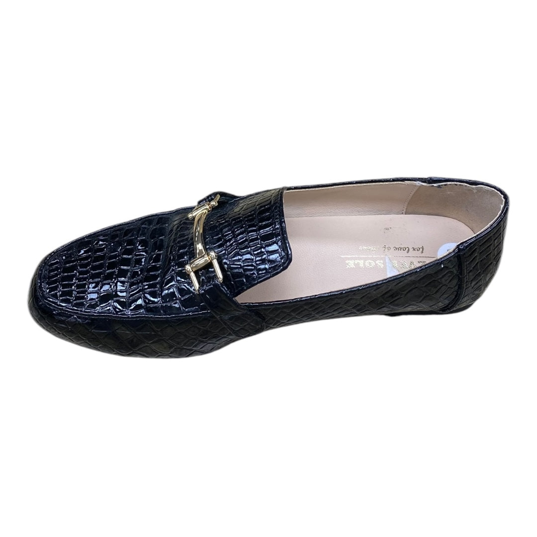 Shoes Flats By Cmc In Black & Gold, Size: 7.5