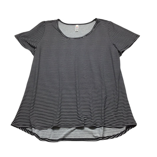 Top Short Sleeve By Lularoe In Striped Pattern, Size: 2x