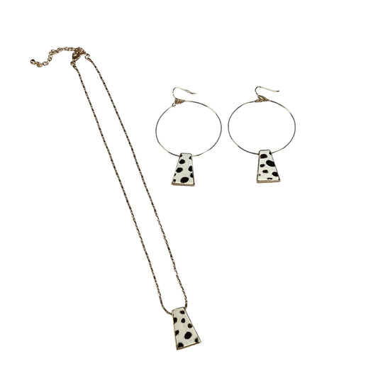 Necklace Set By Clothes Mentor, Size: 02 Piece Set