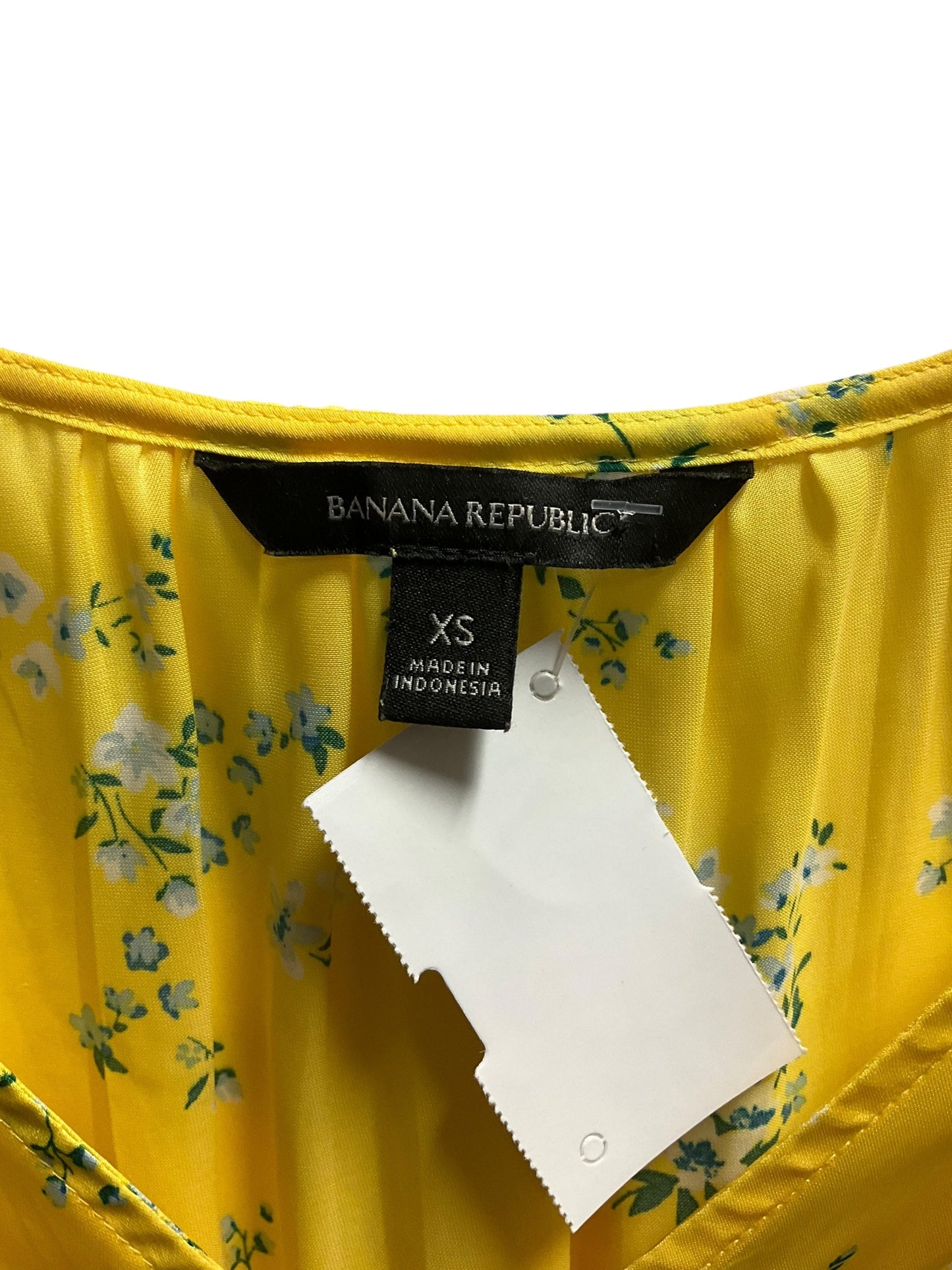 Yellow Top Short Sleeve Banana Republic, Size Xs