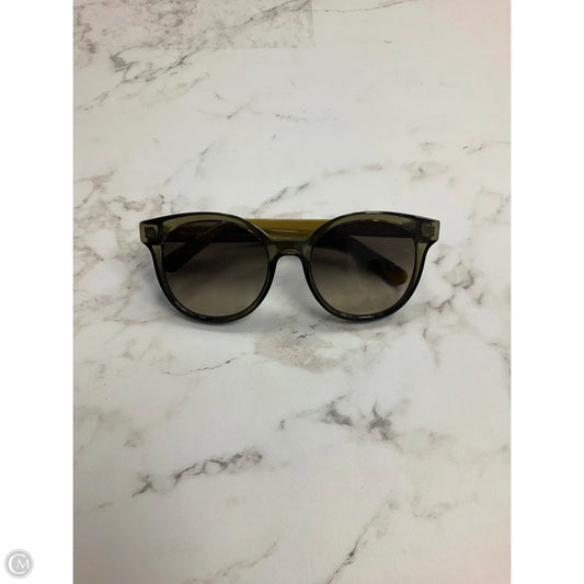 Sunglasses Luxury Designer By Ferragamo, Size: Large