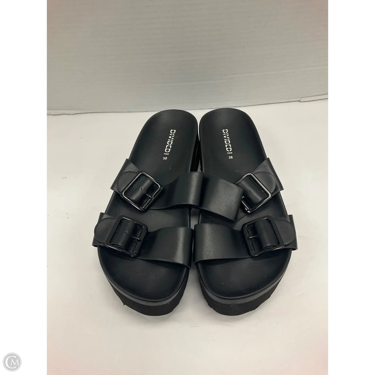 Sandals Flip Flops By Divided In Black, Size: 8