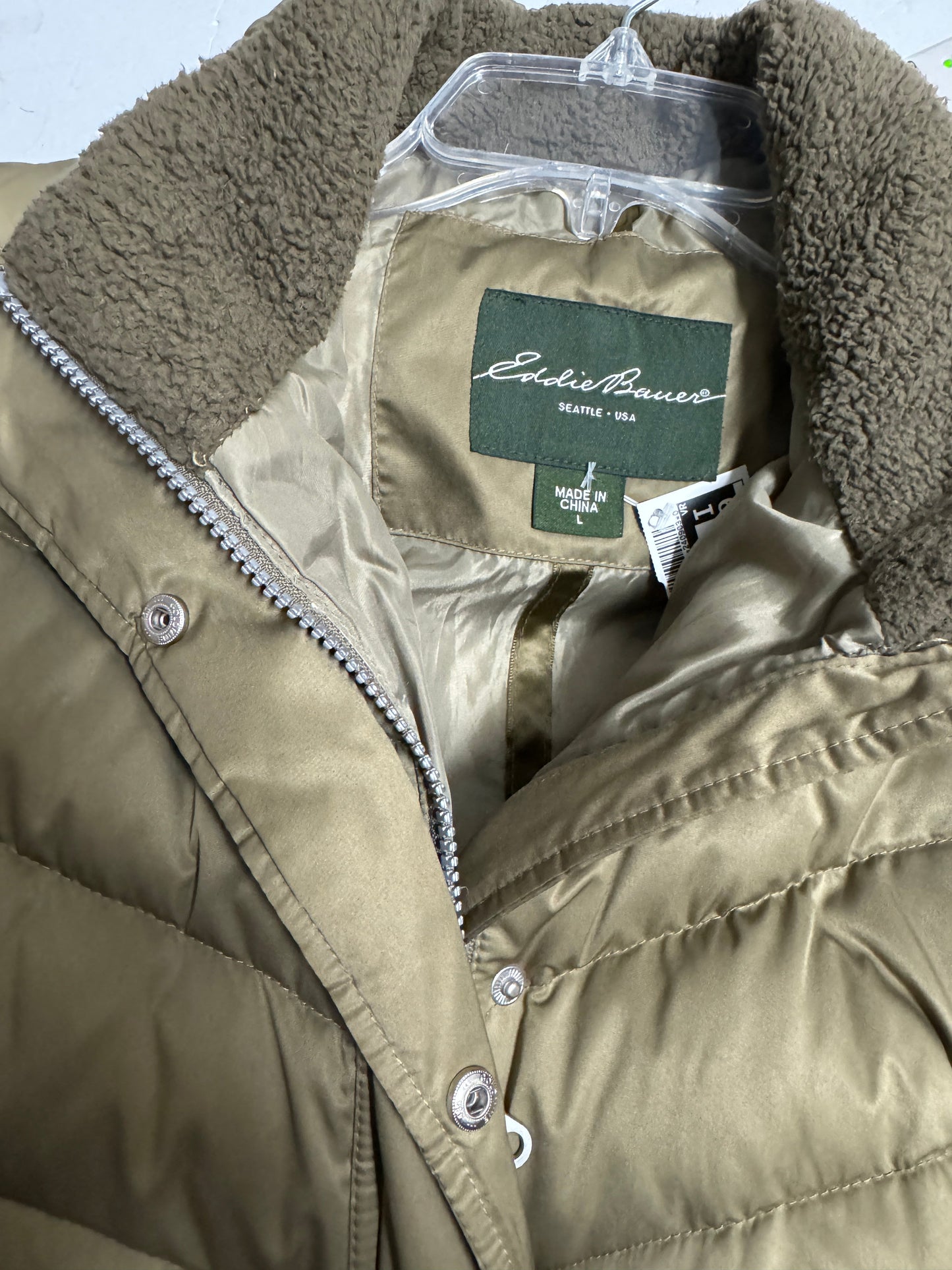 Jacket Puffer & Quilted By Eddie Bauer In Green, Size: L