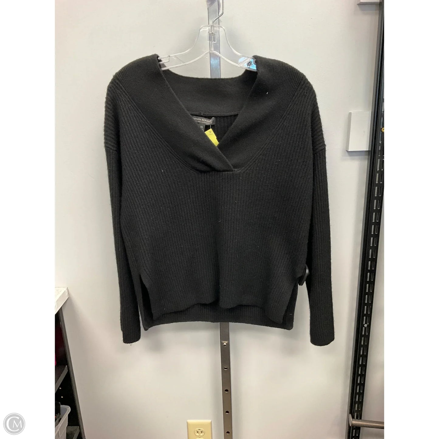 Sweater By Banana Republic In Black, Size: Xs
