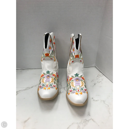Boots Western By Clothes Mentor In White, Size: 9
