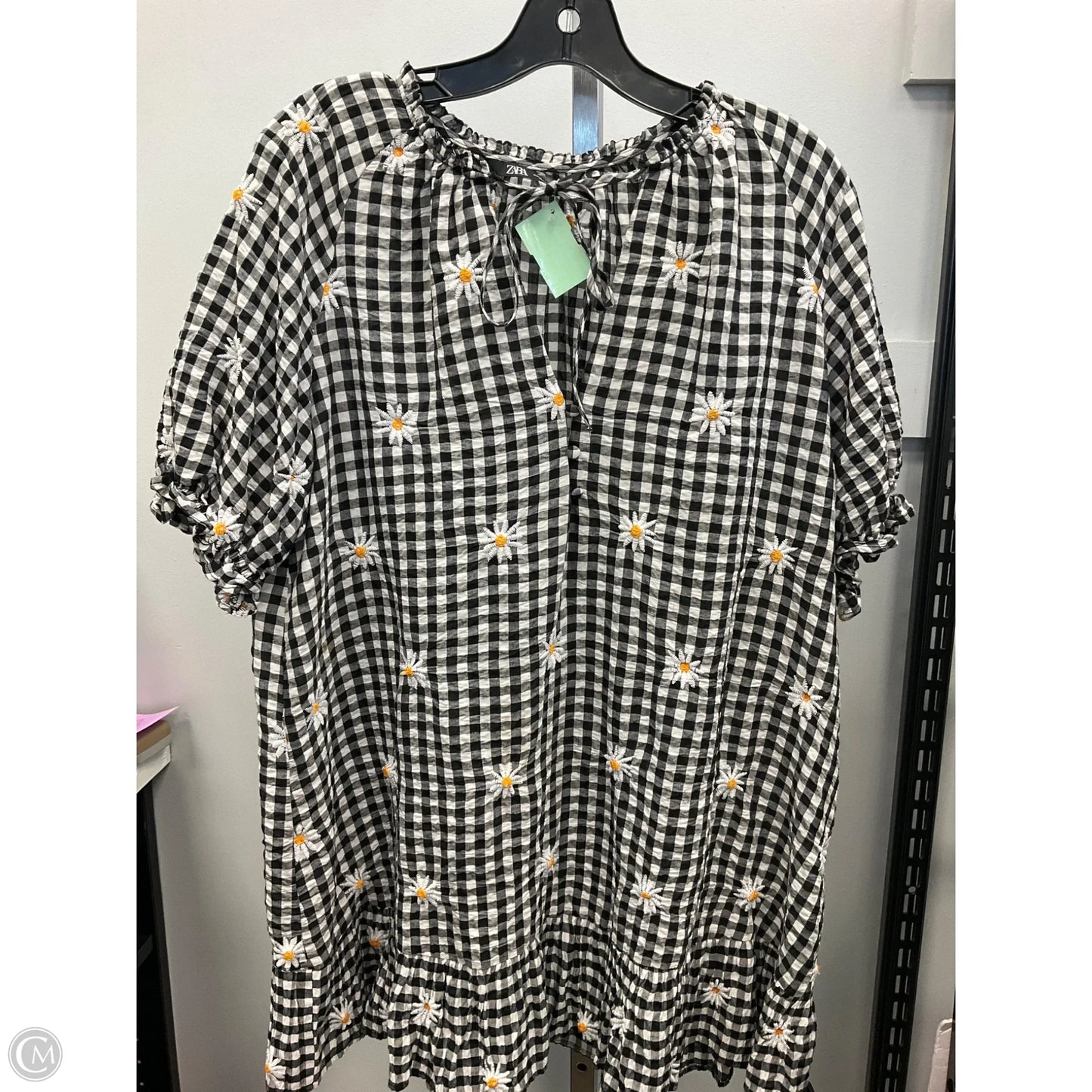 Dress Casual Short By Zara In Checkered Pattern, Size: S