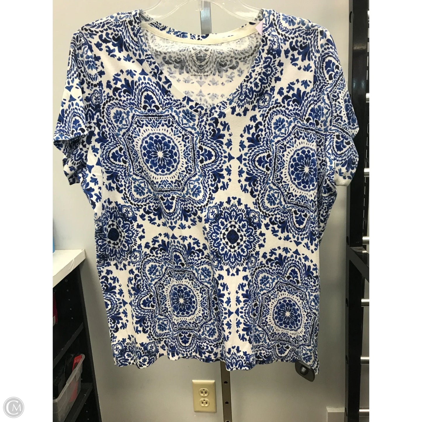 Top Short Sleeve By St Johns Bay In Blue & White, Size: Xl