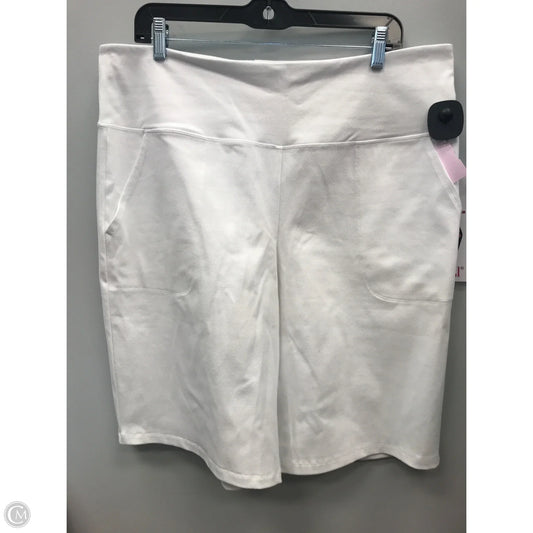 Shorts By Women With Control In White, Size: Xl