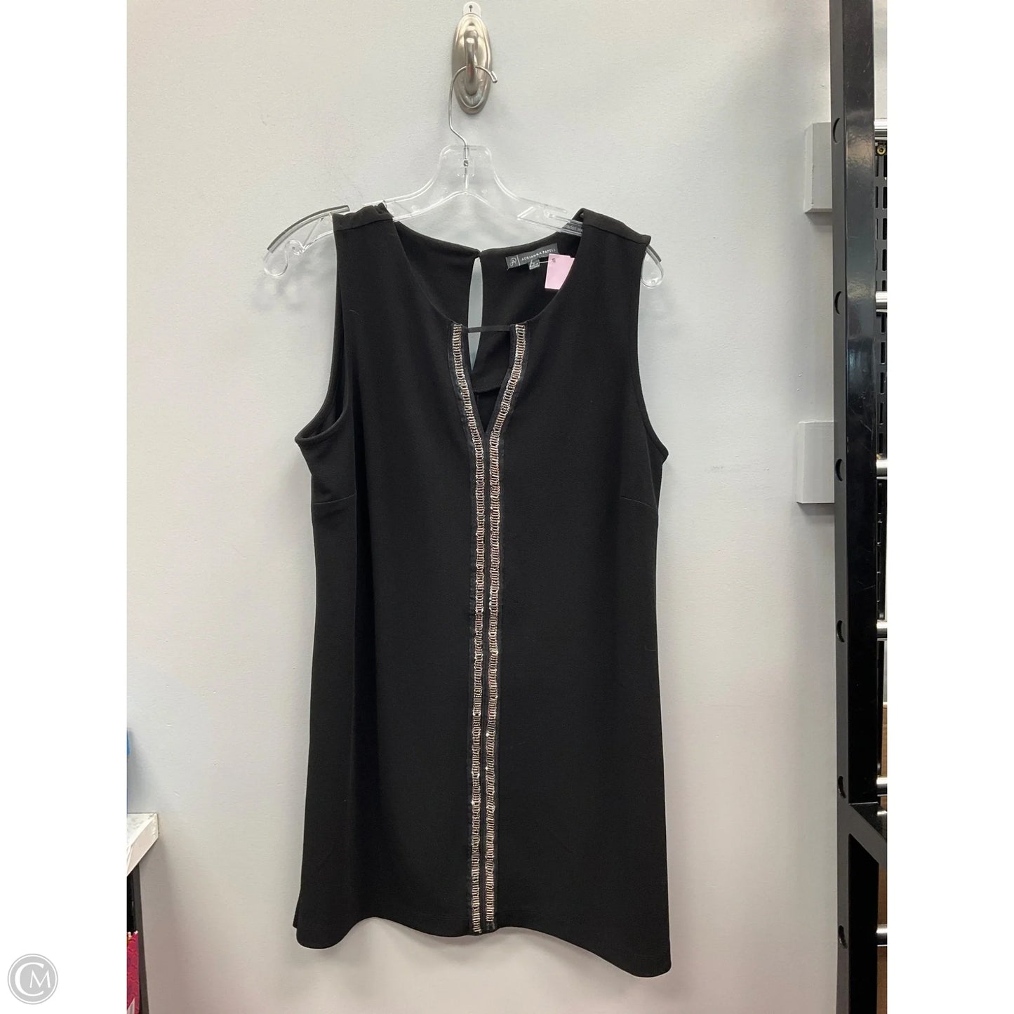 Top Sleeveless By Adrianna Papell In Black, Size: L