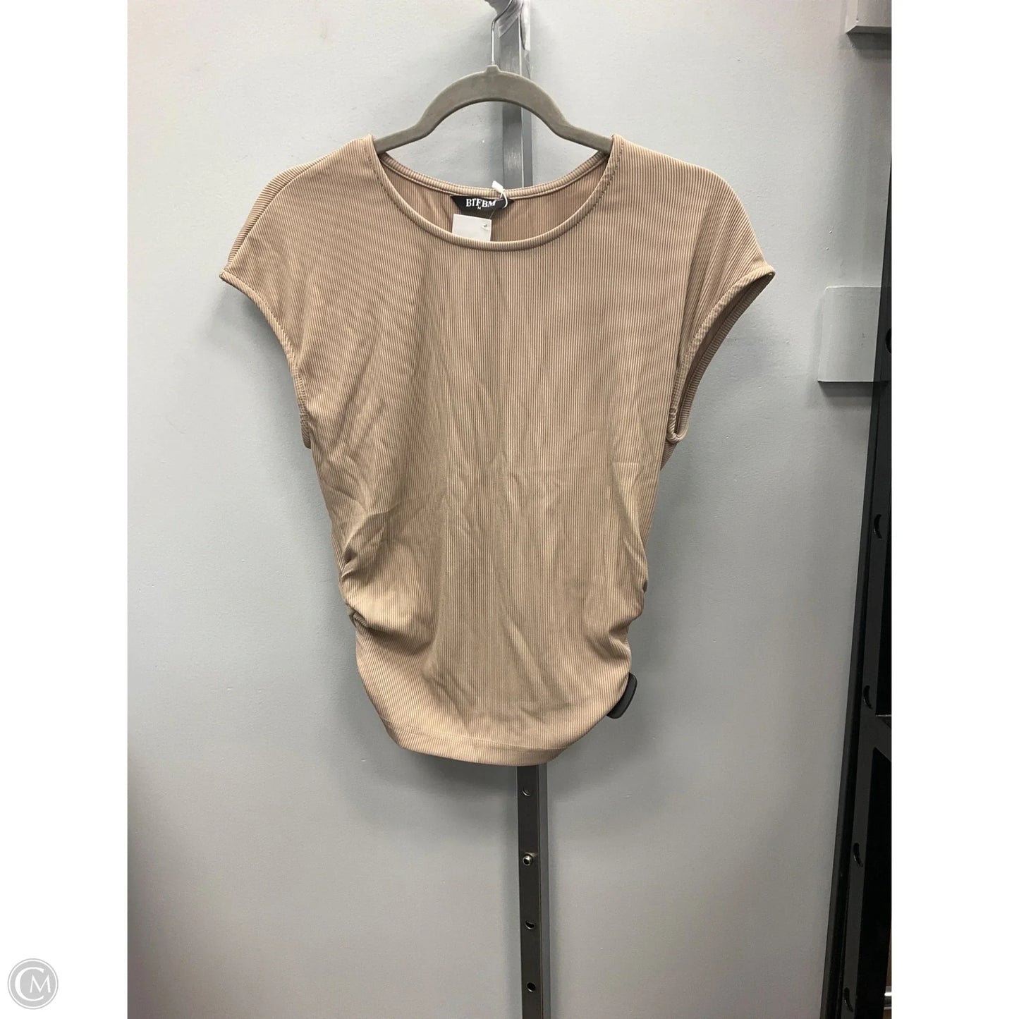 Top Sleeveless By Btfbm In Tan, Size: M