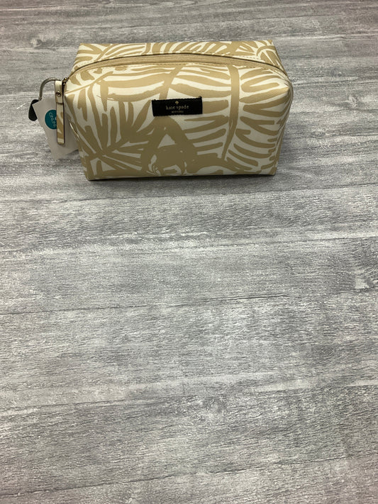 Makeup Bag Designer By Kate Spade, Size: Small