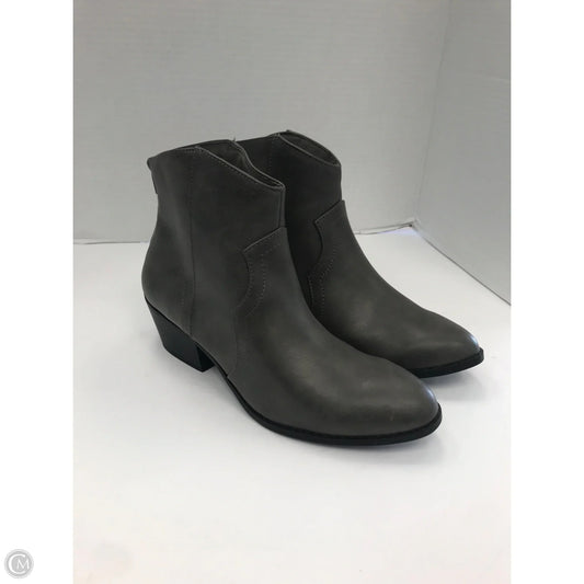 Boots Ankle Heels By Charlotte Russe In Grey, Size: 7