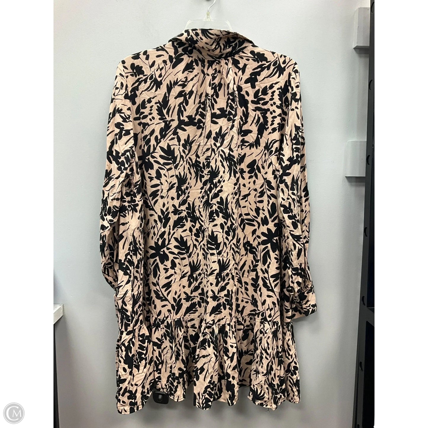 Dress Casual Short By H&m In Black & Cream, Size: L
