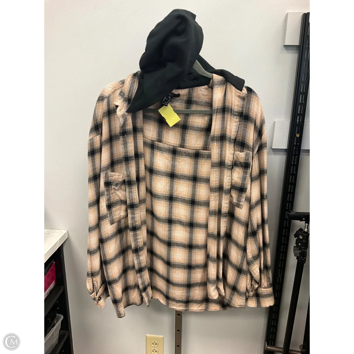 Jacket Shirt By Forever 21 In Plaid Pattern, Size: L