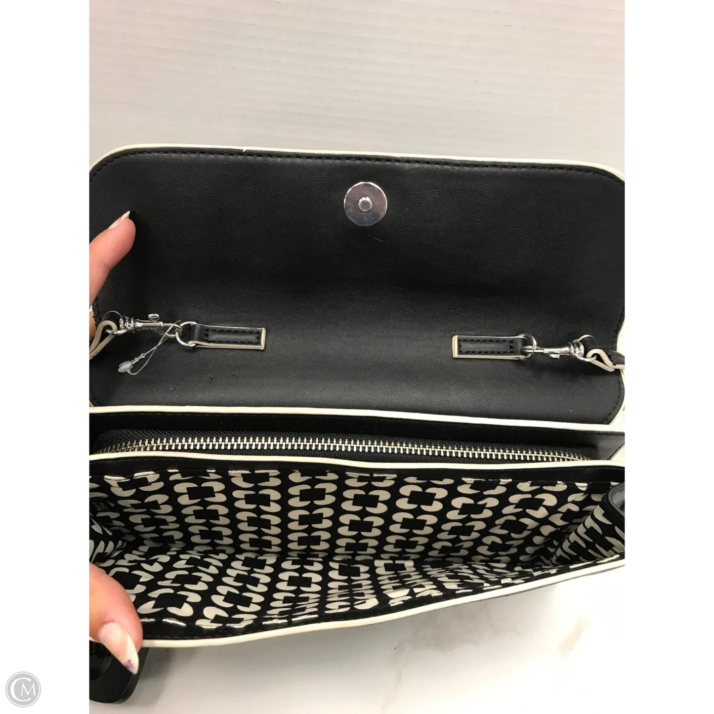 Handbag Leather By Vera Bradley, Size: Small