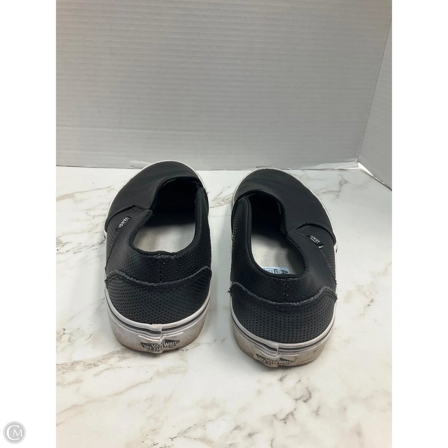 Shoes Sneakers By Vans In Black, Size: 9.5