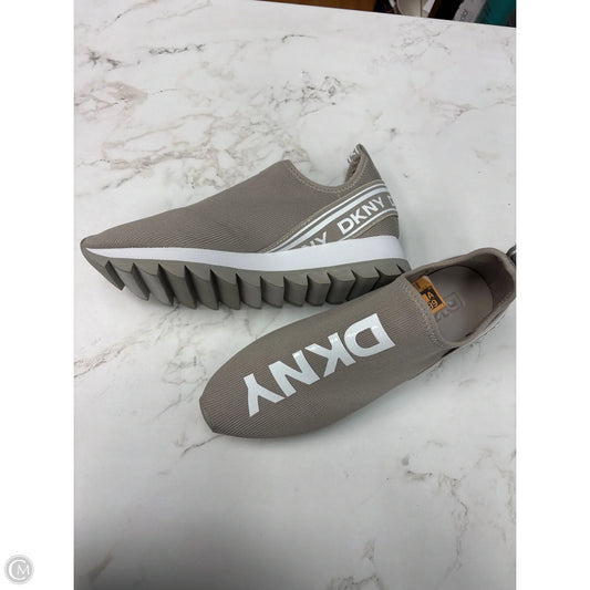 Shoes Sneakers By Dkny In Tan, Size: 8.5