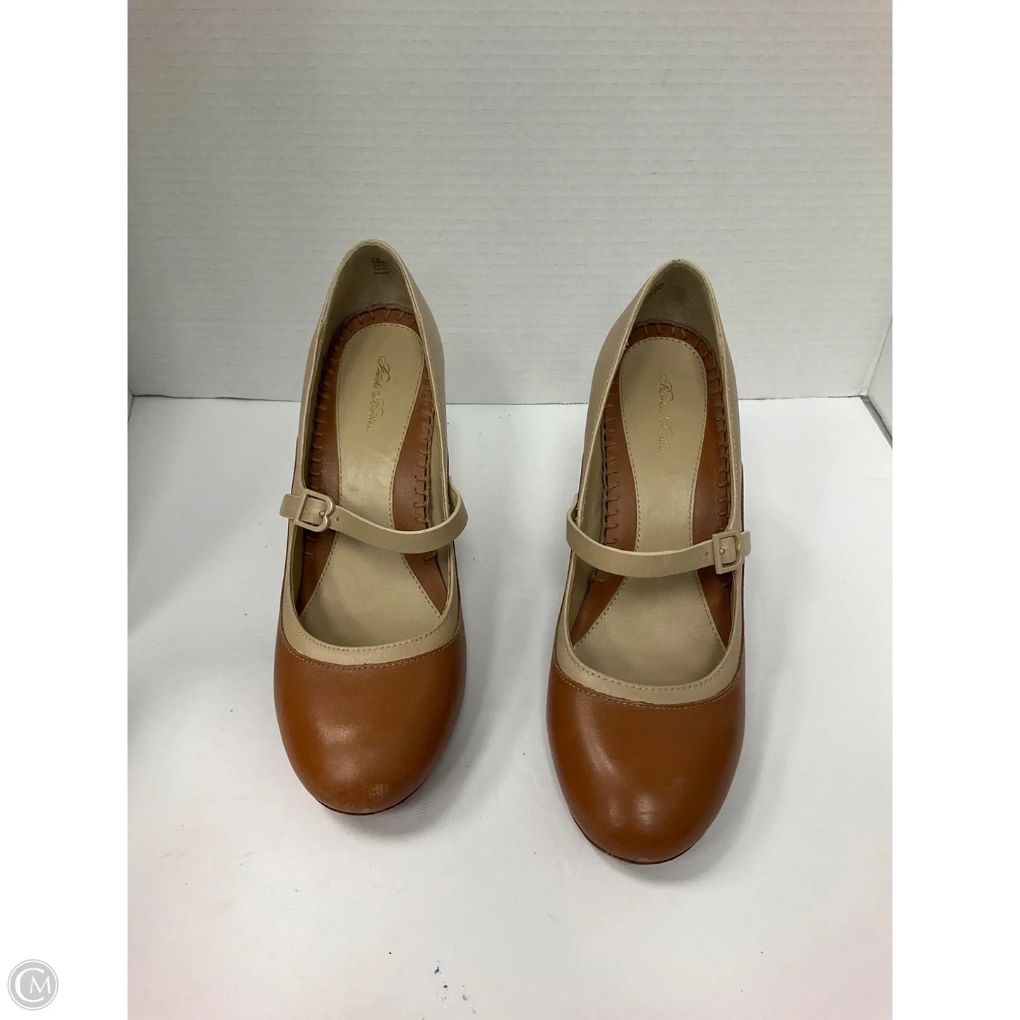 Shoes Heels Block By Brooks Brothers In Cream & Tan, Size: 7.5