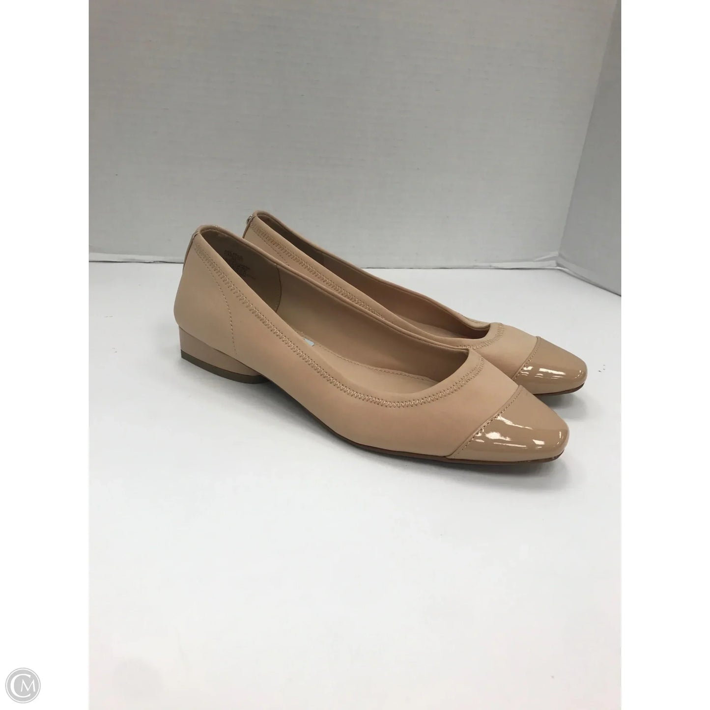 Shoes Flats By Anne Klein In Cream, Size: 7