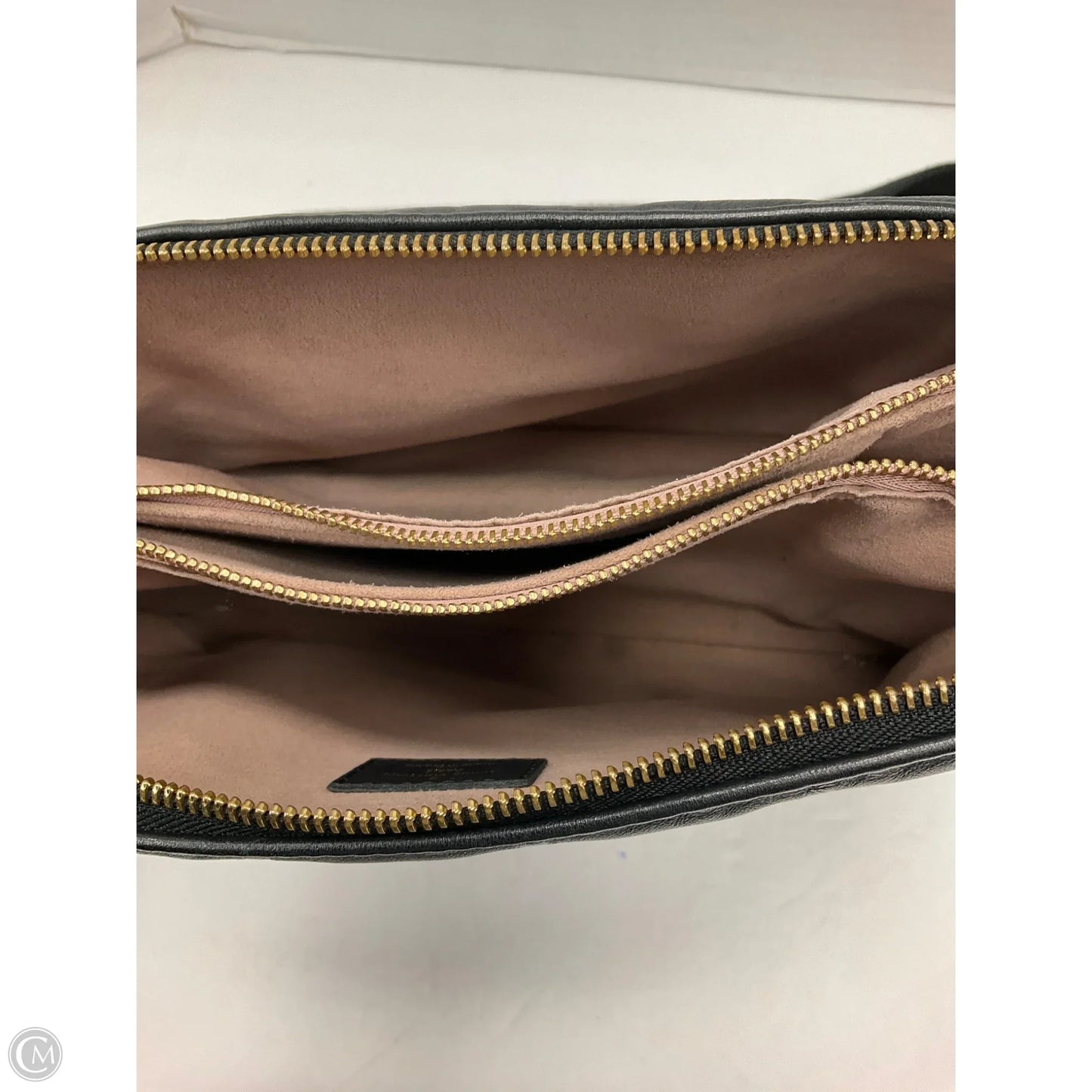 Handbag Luxury Designer By Louis Vuitton, Size: Medium