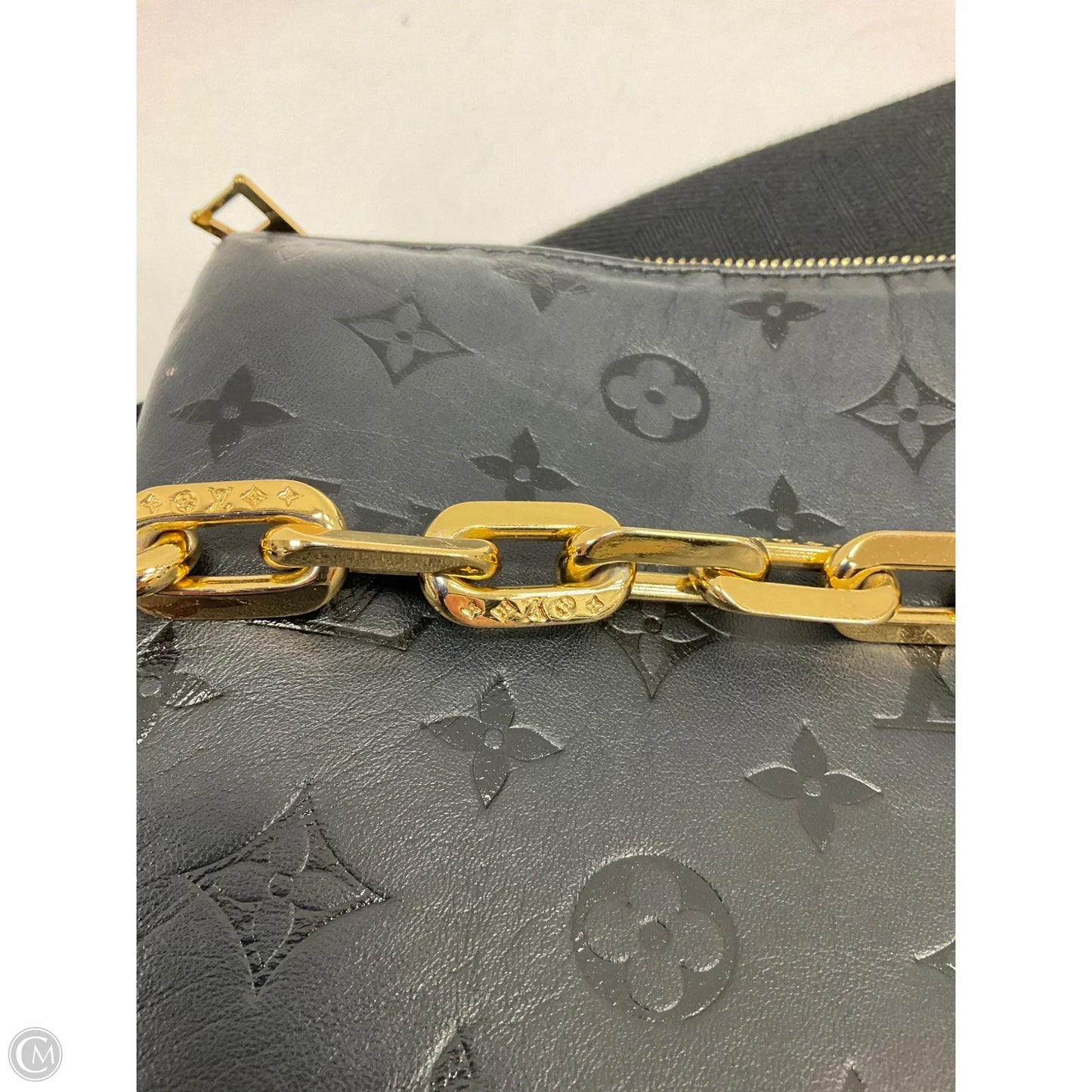 Handbag Luxury Designer By Louis Vuitton, Size: Medium