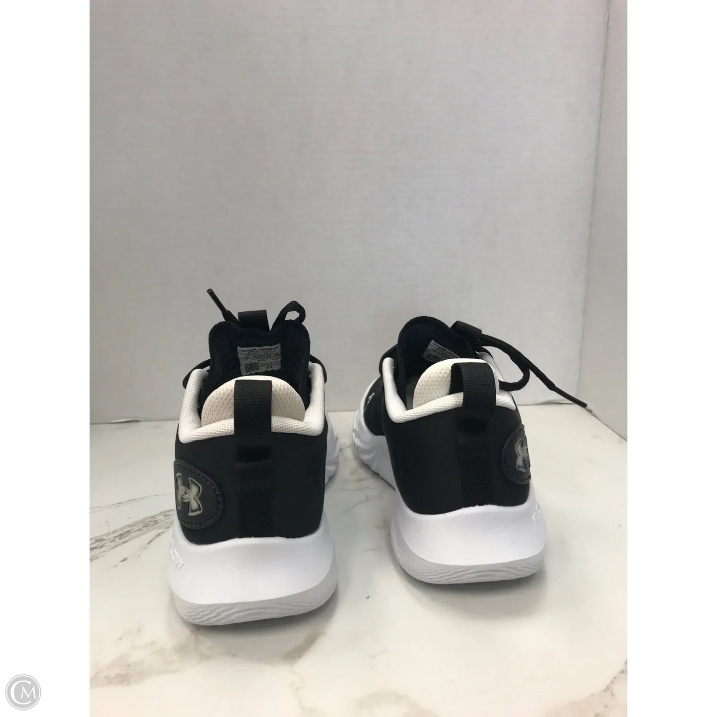 Shoes Athletic By Under Armour In Black, Size: 7