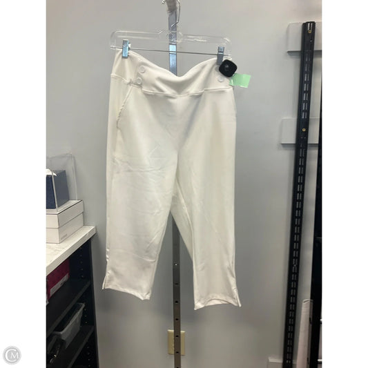 Capris By Clothes Mentor In Cream, Size: M