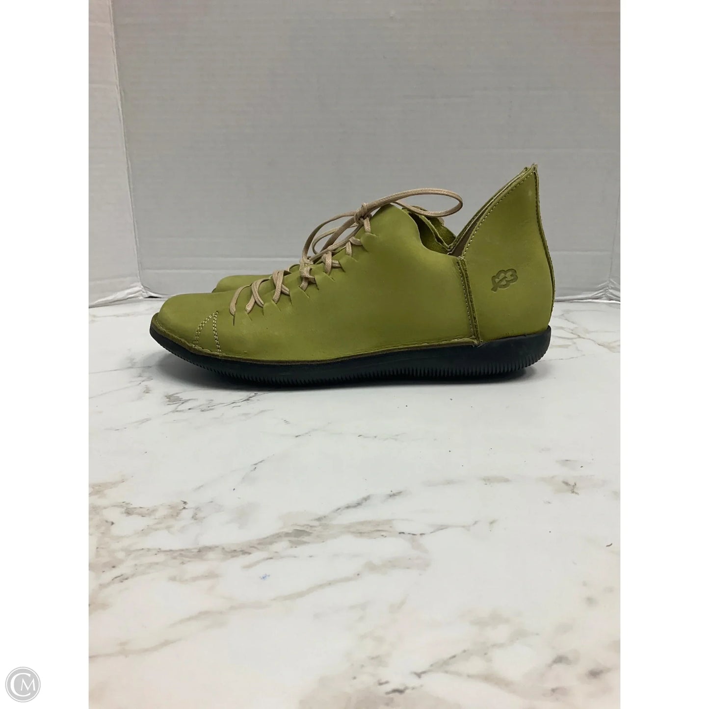 Shoes Flats By Clothes Mentor In Green, Size: 7.5