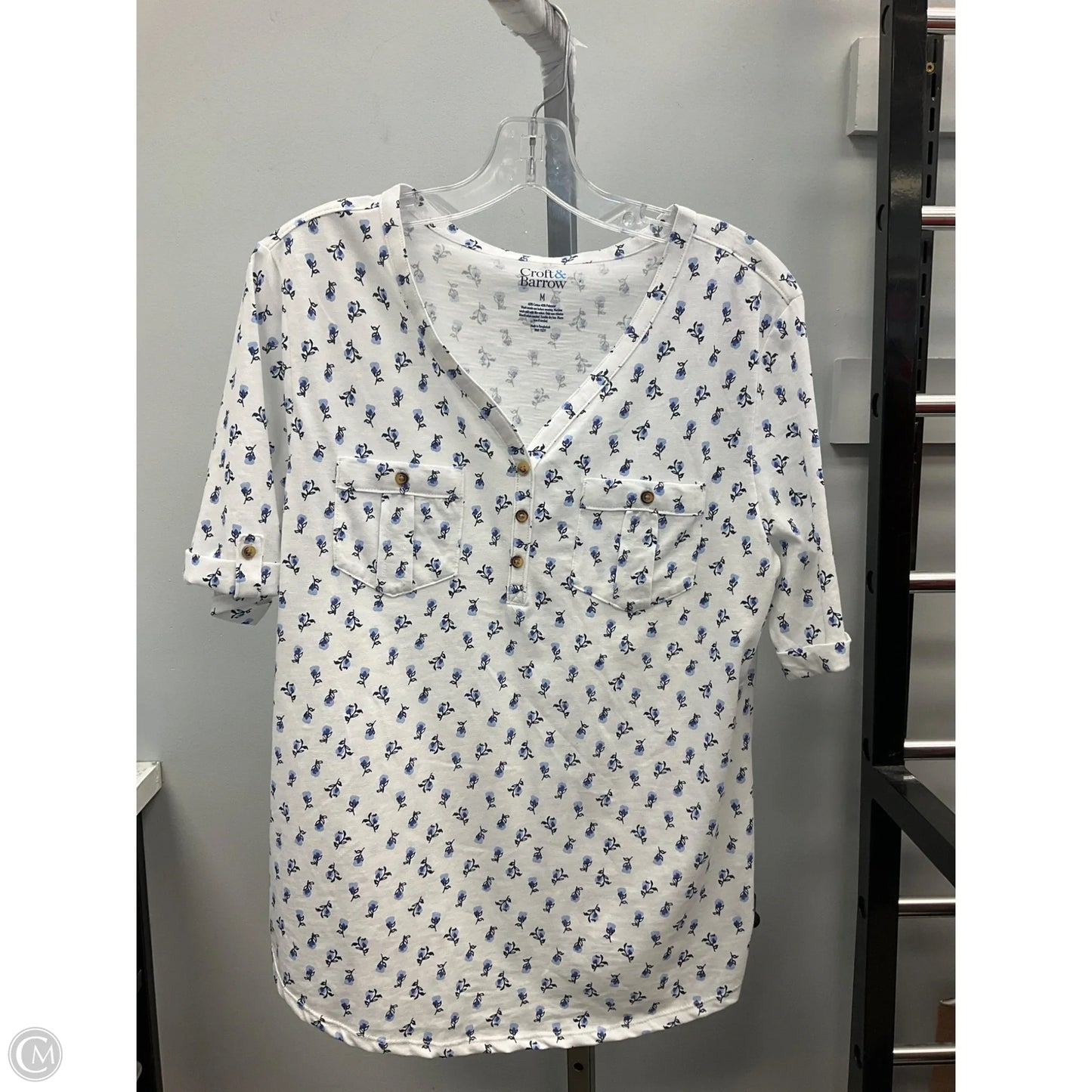 Top Short Sleeve By Croft And Barrow In Blue & White, Size: M