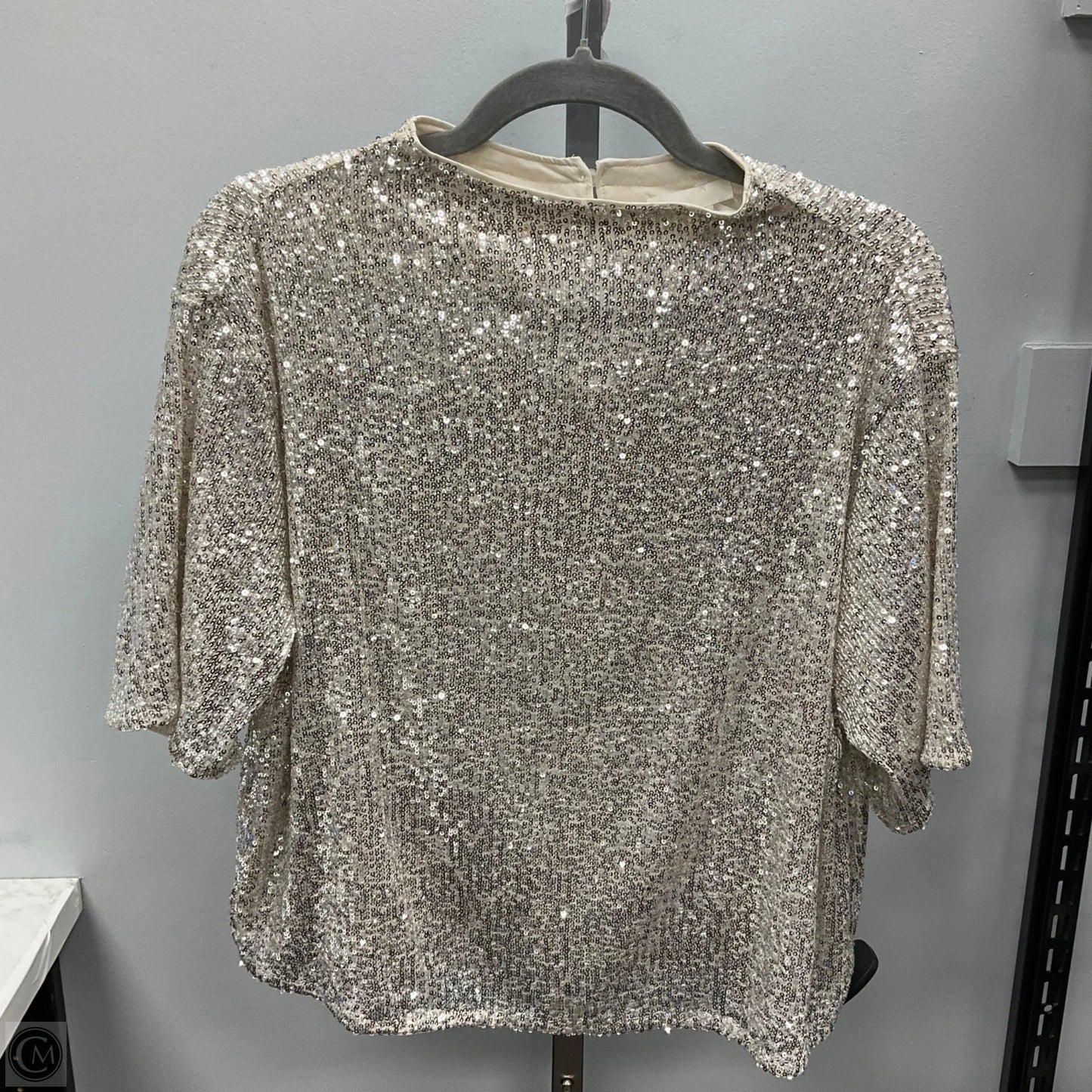 Top Short Sleeve By H&m In Silver, Size: L