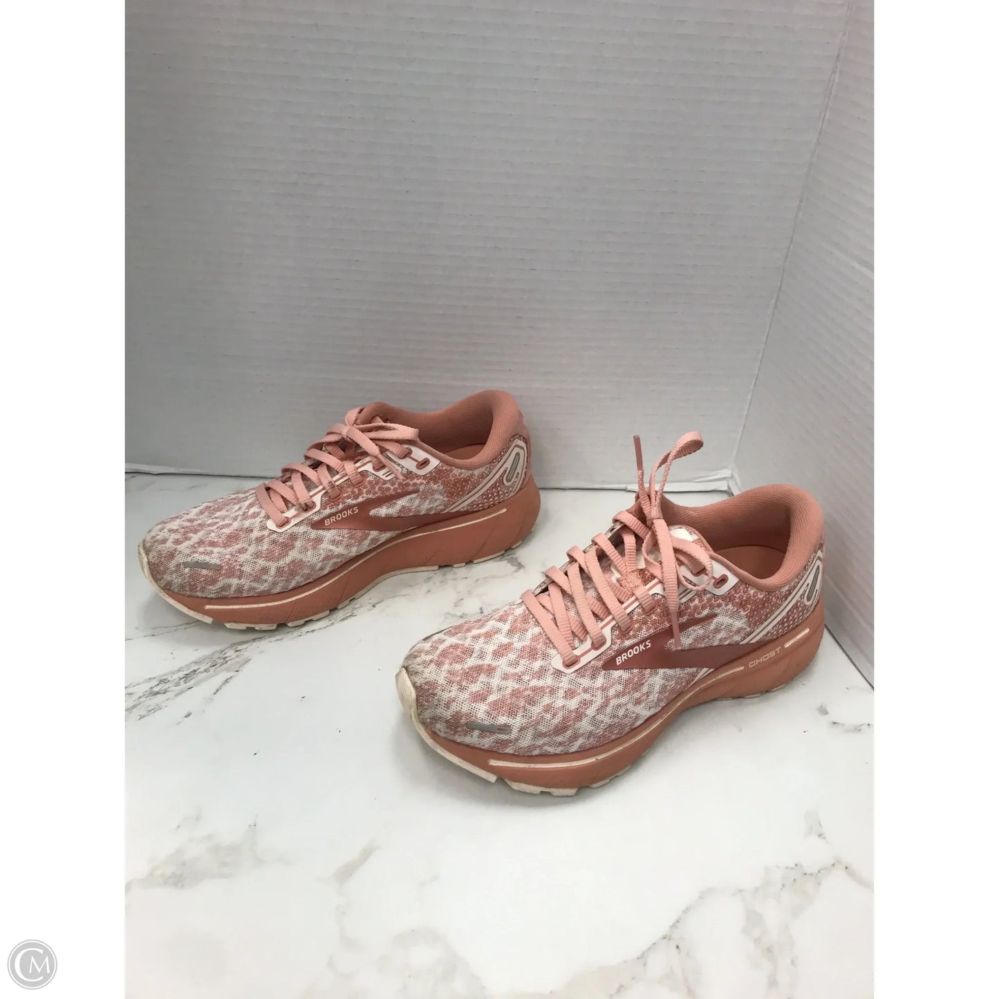 Shoes Athletic By Brooks In Peach, Size: 6.5