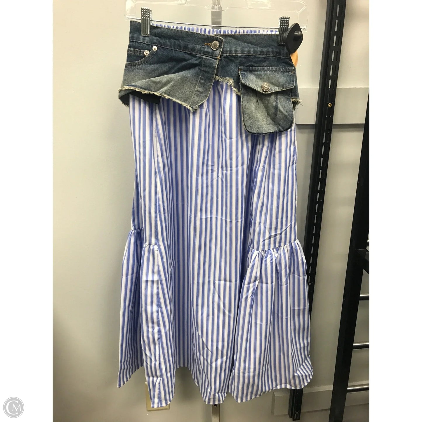 Skirt Maxi By Clothes Mentor In Striped Pattern, Size: S