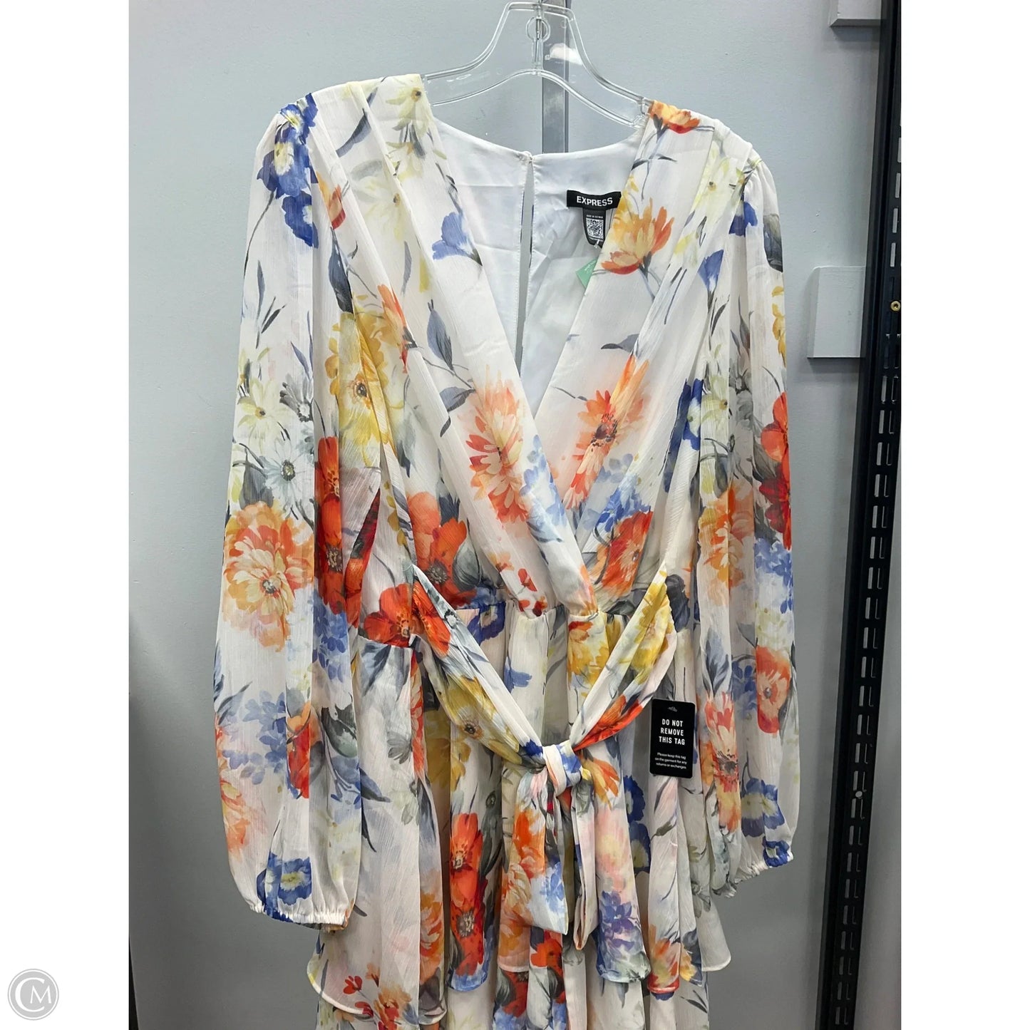 Dress Casual Short By Express In Floral Print, Size: L