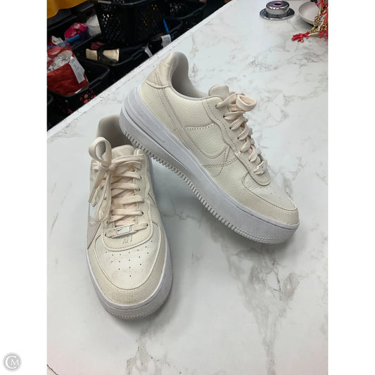 Shoes Sneakers By Nike In Cream, Size: 8