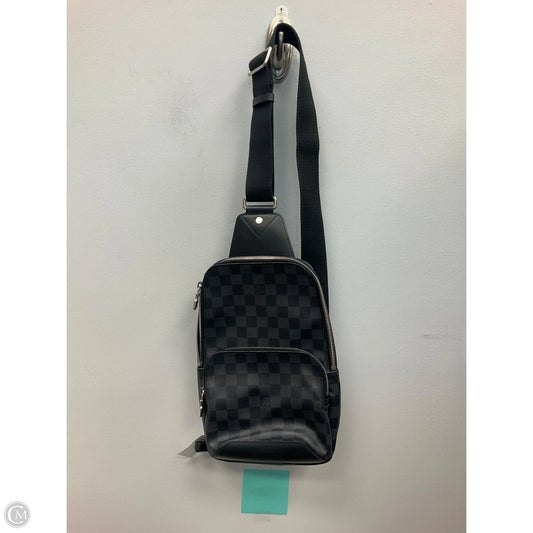 Handbag Luxury Designer By Louis Vuitton, Size: Medium
