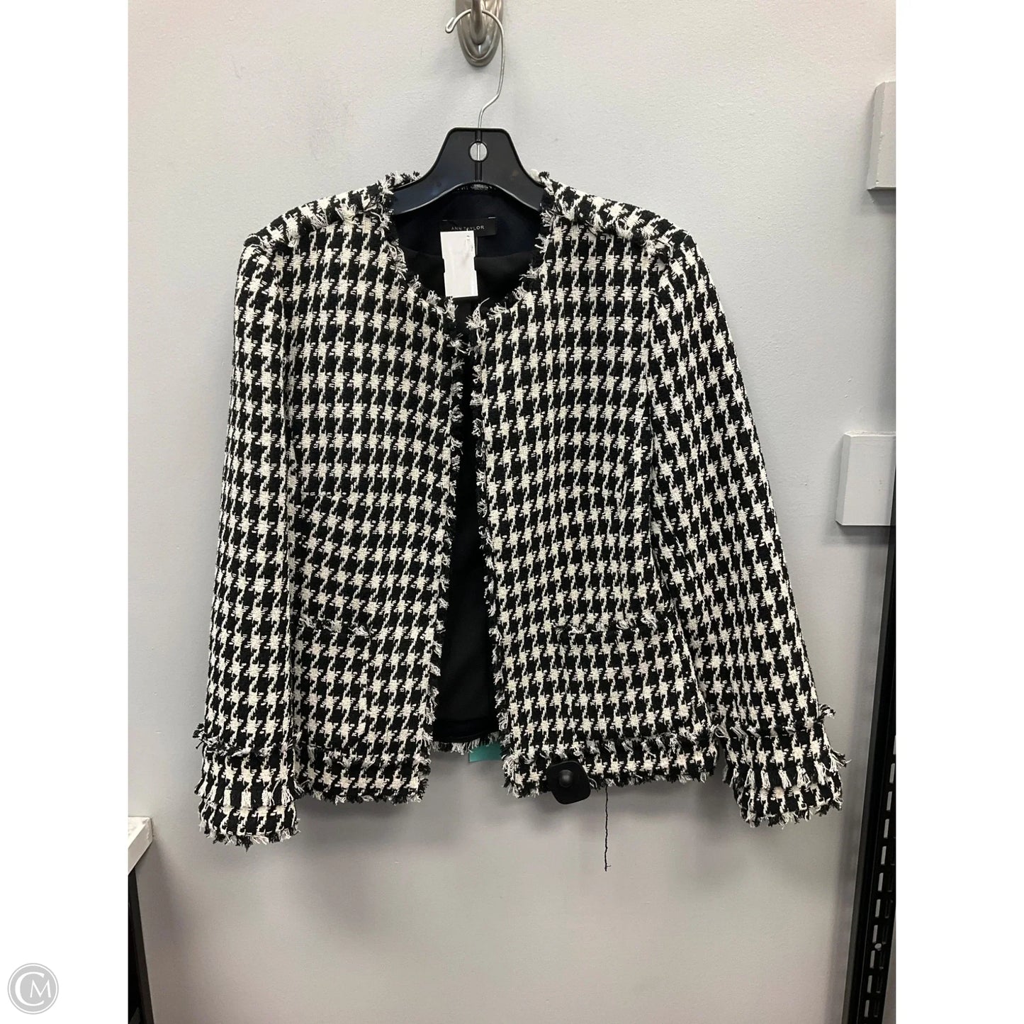 Blazer By Ann Taylor In Black & White, Size: 4