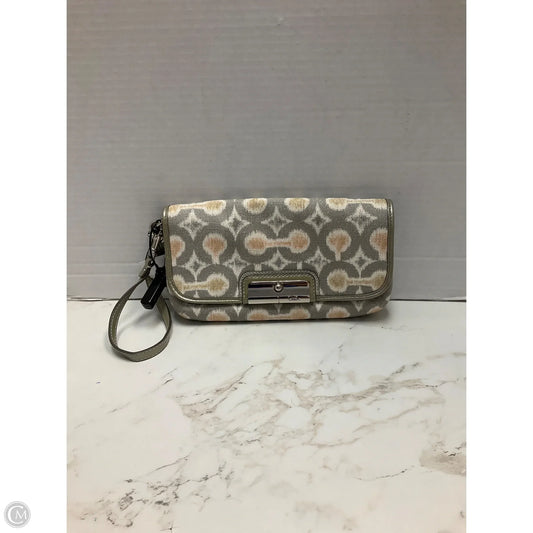 Wristlet Designer By Coach, Size: Medium