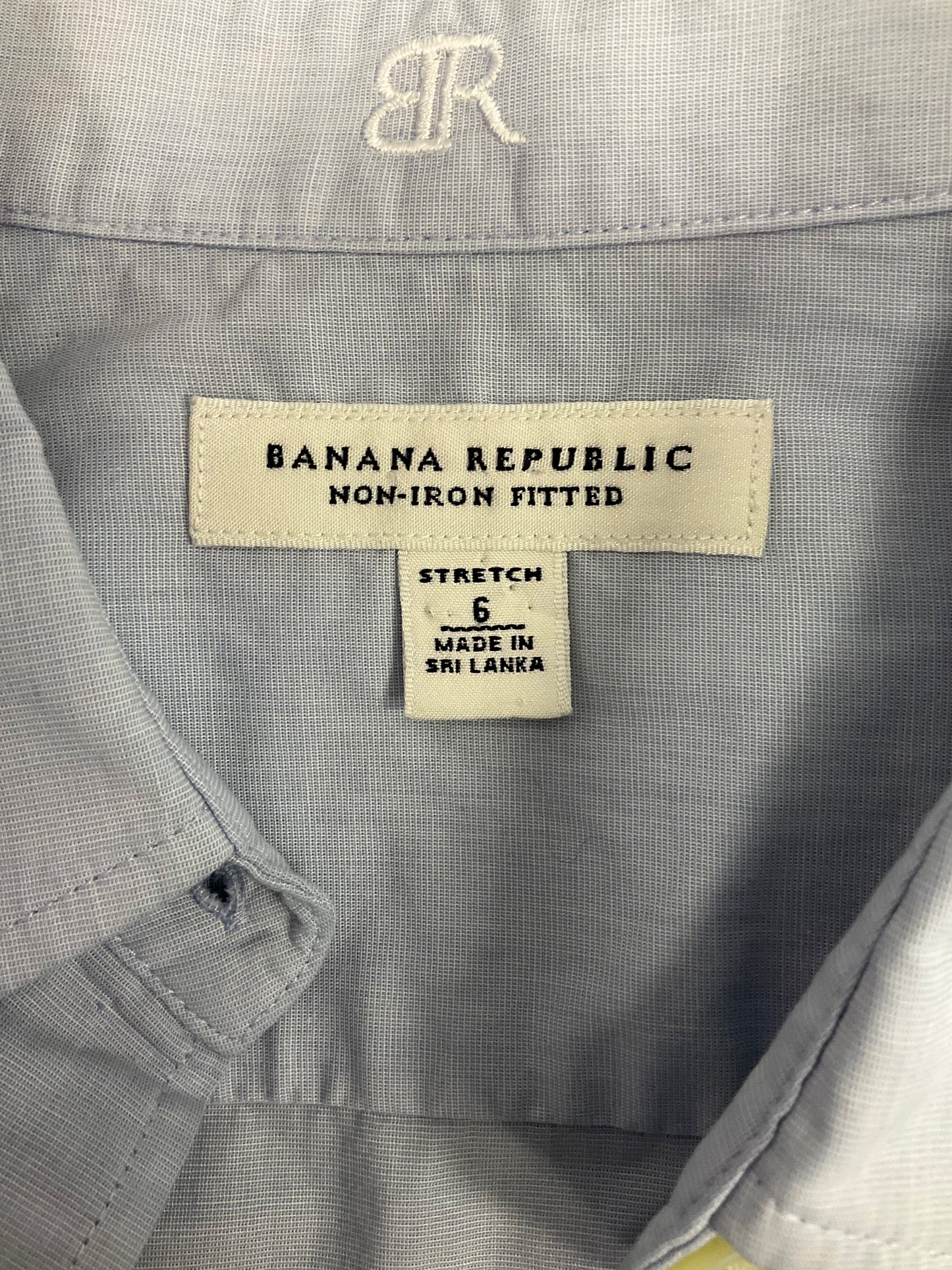 Blouse Long Sleeve By Banana Republic  Size: 6