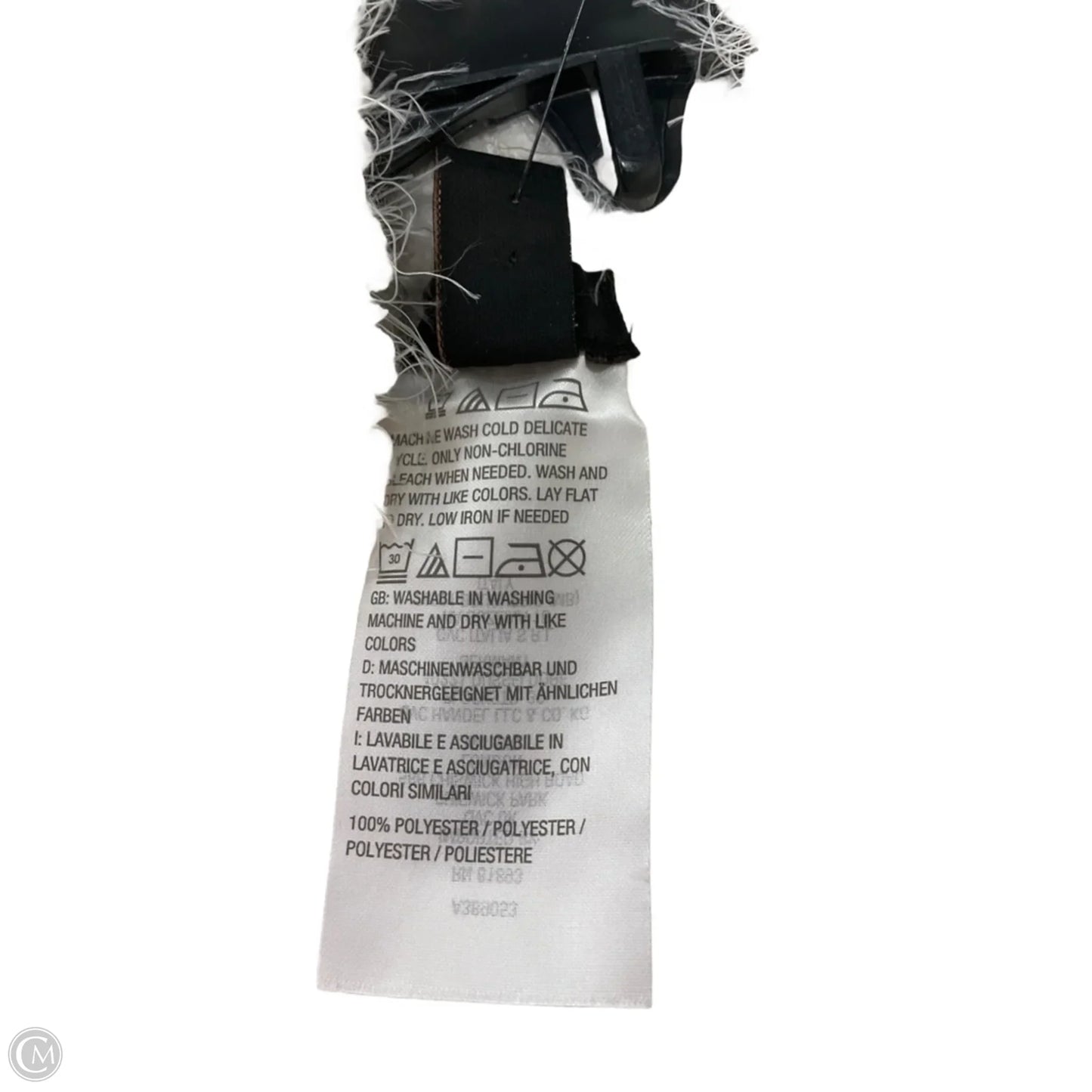 Poncho By G.i.l.i. In White, Size: Xs